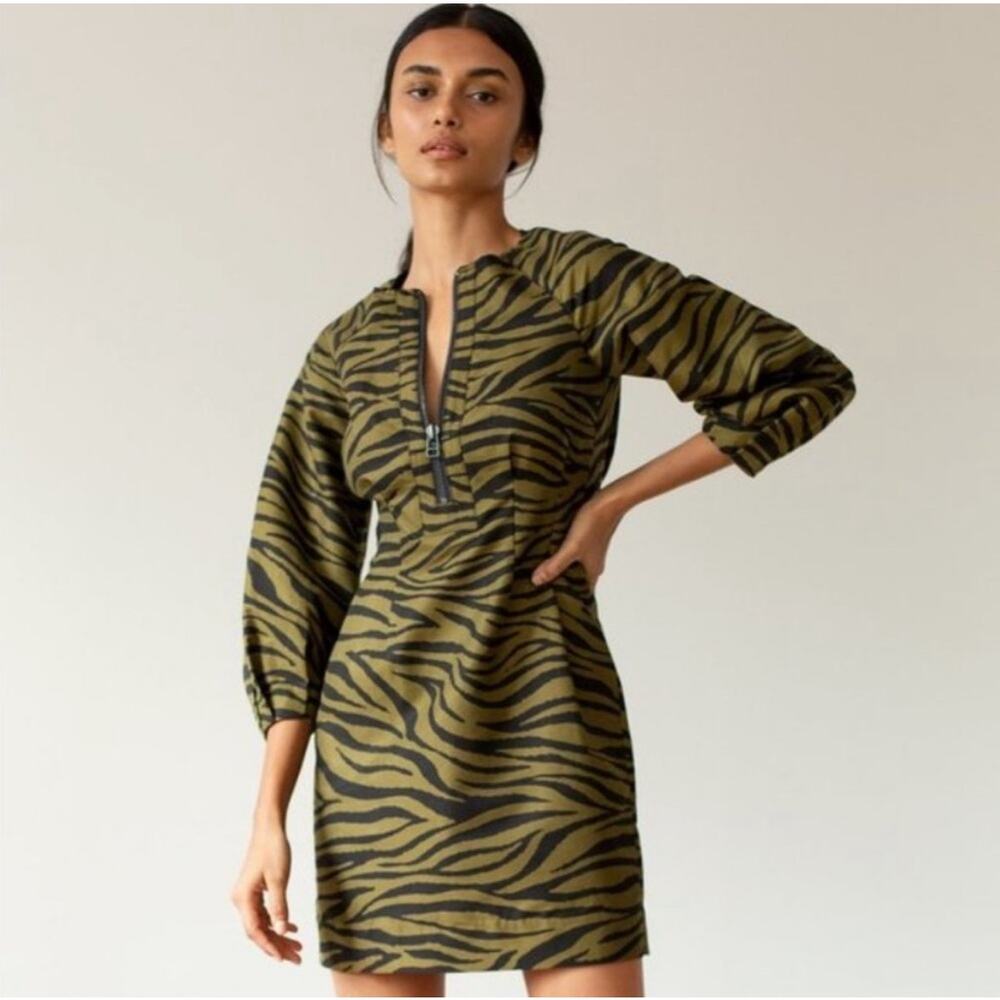 VERONICA BEARD Navi Olive green Black Animal Print Mini size 2 / xsmall
